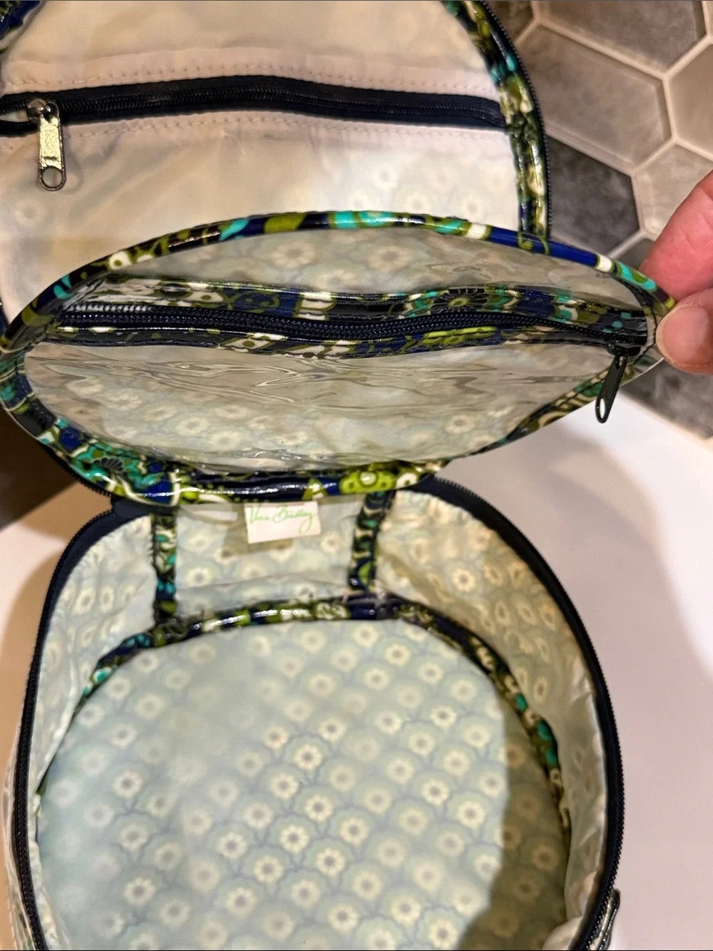 Vera Bradley round cosmetic